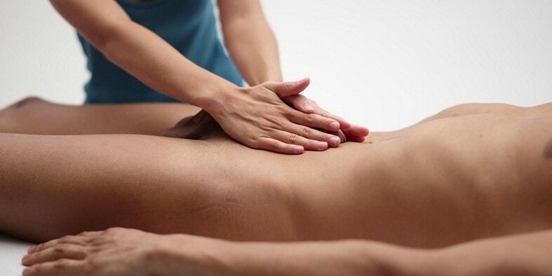 Najbolje je, da masažo za povečanje penisa opravi izkušen specialist. 